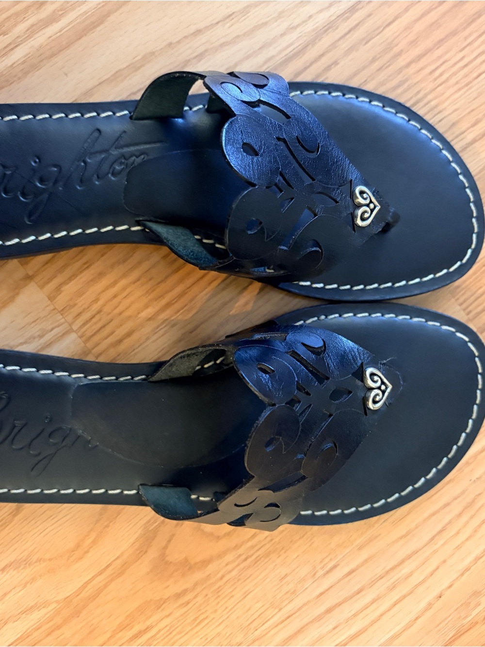 Brighton Alegre Flat Thong Black Leather Sandal - Picture 7 of 7